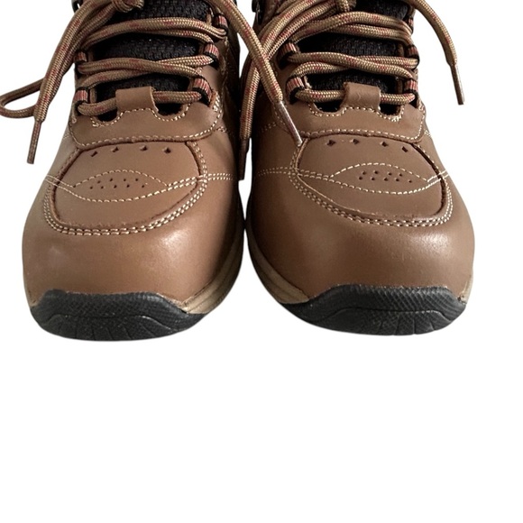 Bio Fit Orthofeet Women's Brown Sneaker Style Shoe Sz 8W - Picture 9 of 13